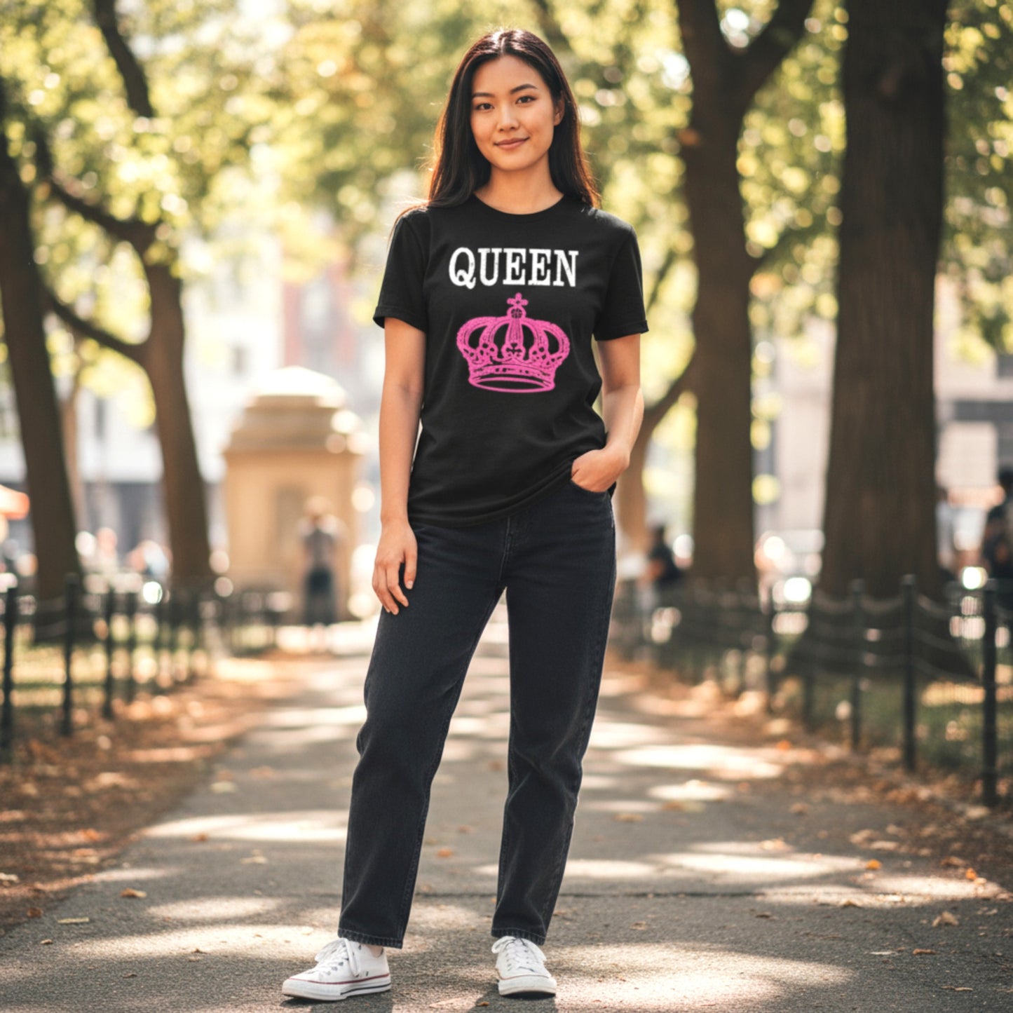 Queen T-Shirt - Black